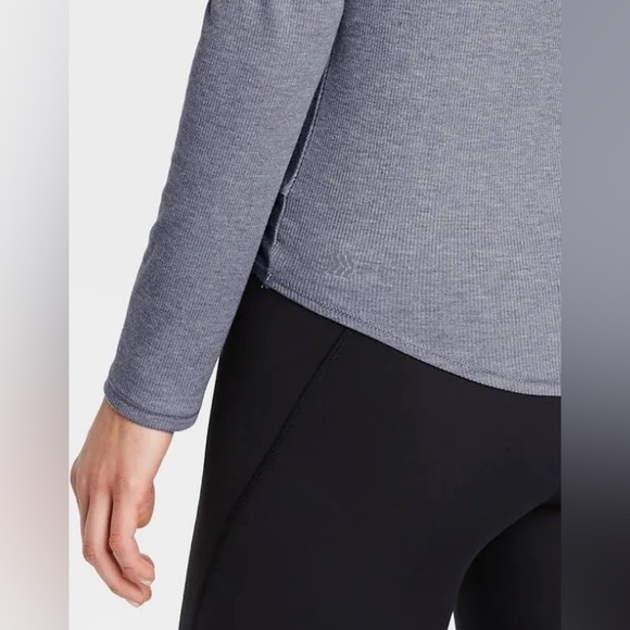 NWT Women’s Gray Long Sleeve Ribbed Twist Knot Front T-Shirt - Picture 3 of 6